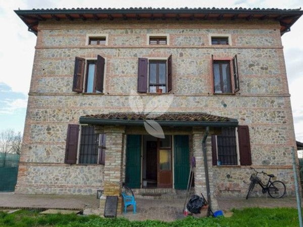 casa indipendente in vendita a Parma in zona San Martino / Paradigna