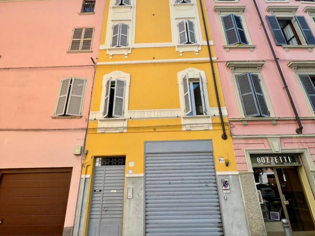 appartamento in vendita a Parma in zona Centro Storico