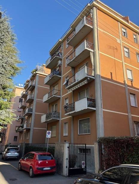 appartamento in vendita a Parma in zona Cittadella