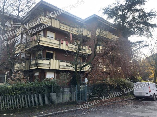 appartamento in vendita a Parma in zona San Lazzaro