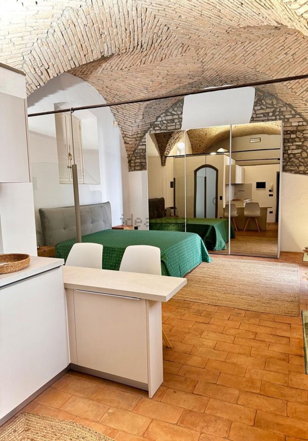 appartamento in vendita a Parma in zona Centro Storico