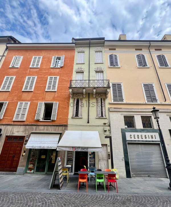 appartamento in vendita a Parma in zona Centro Storico