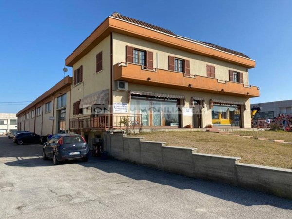 negozio in vendita a Parma in zona Pablo