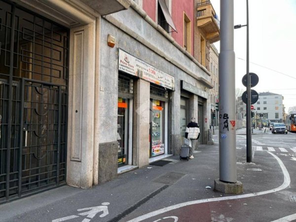 negozio in vendita a Parma in zona San Leonardo