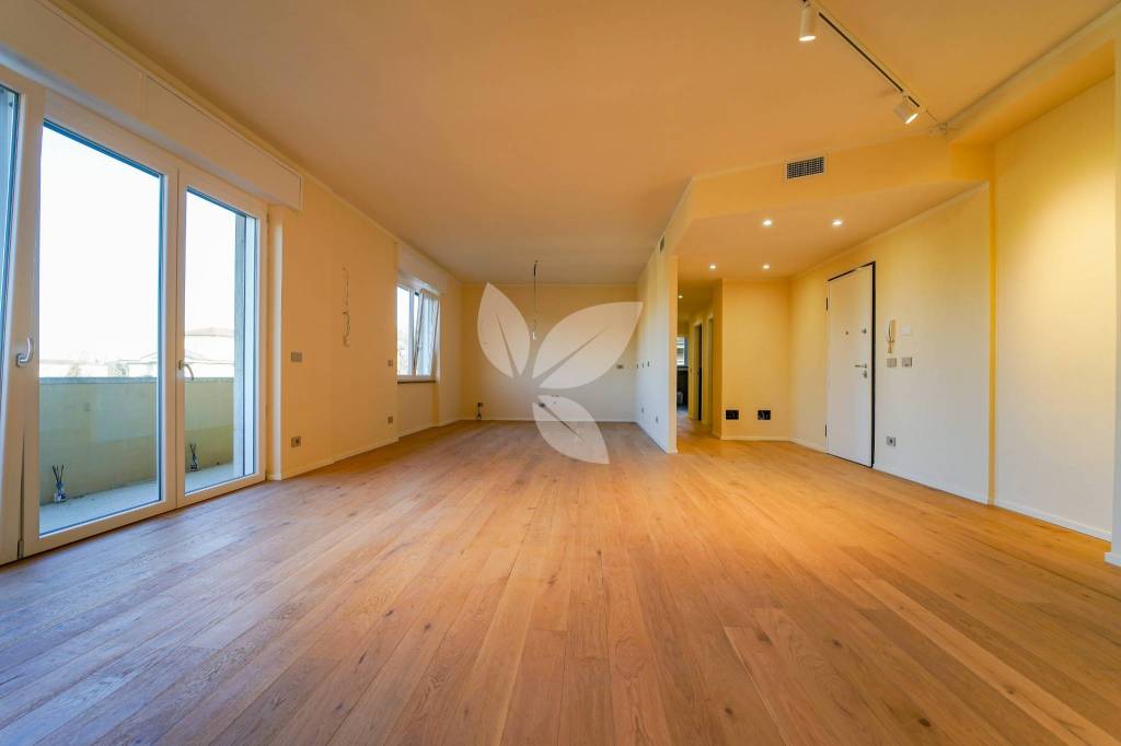 appartamento in vendita a Parma in zona Centro Storico