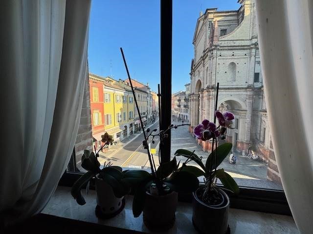appartamento in vendita a Parma in zona Centro Storico