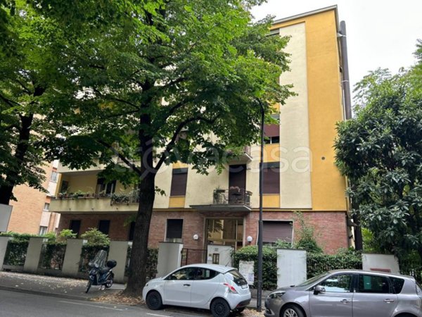 appartamento in vendita a Parma in zona Cittadella