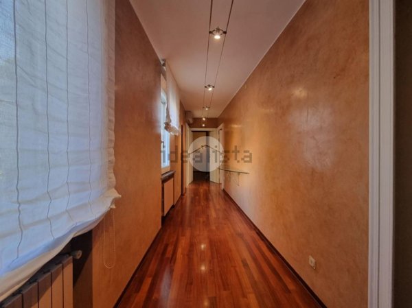 appartamento in vendita a Parma in zona Centro Storico