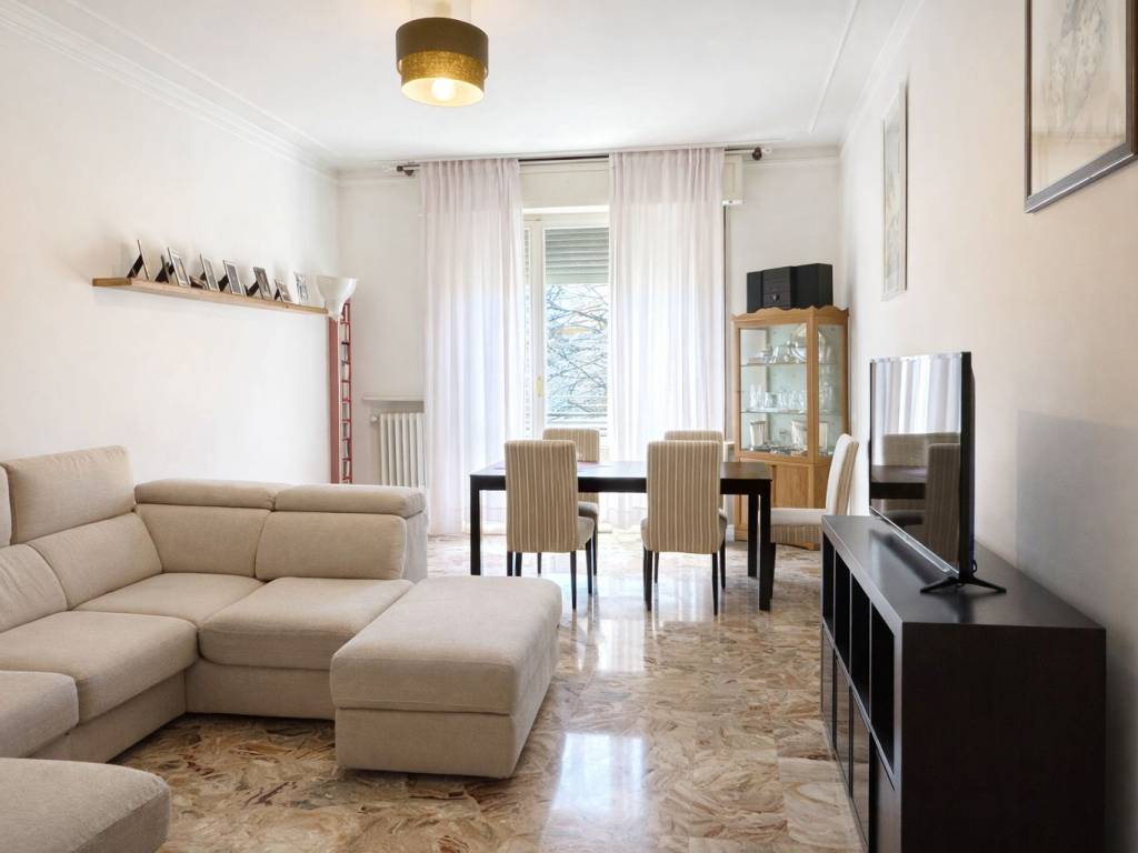 appartamento in vendita a Parma in zona Cittadella