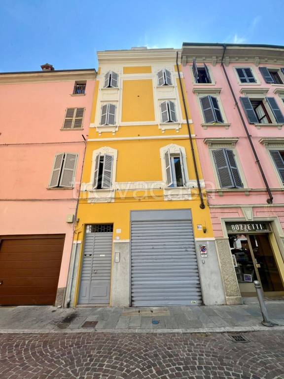 appartamento in vendita a Parma in zona Centro Storico