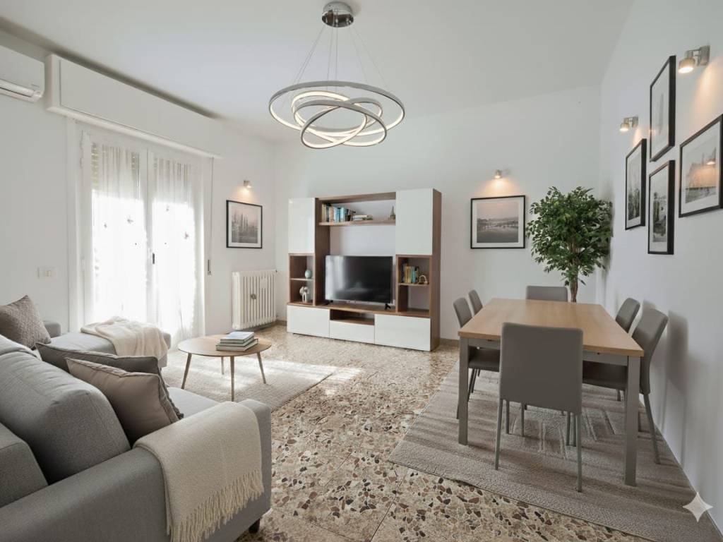 appartamento in vendita a Parma in zona Cittadella