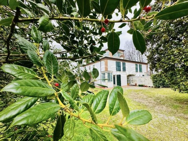 casa indipendente in vendita a Parma in zona Corcagnano