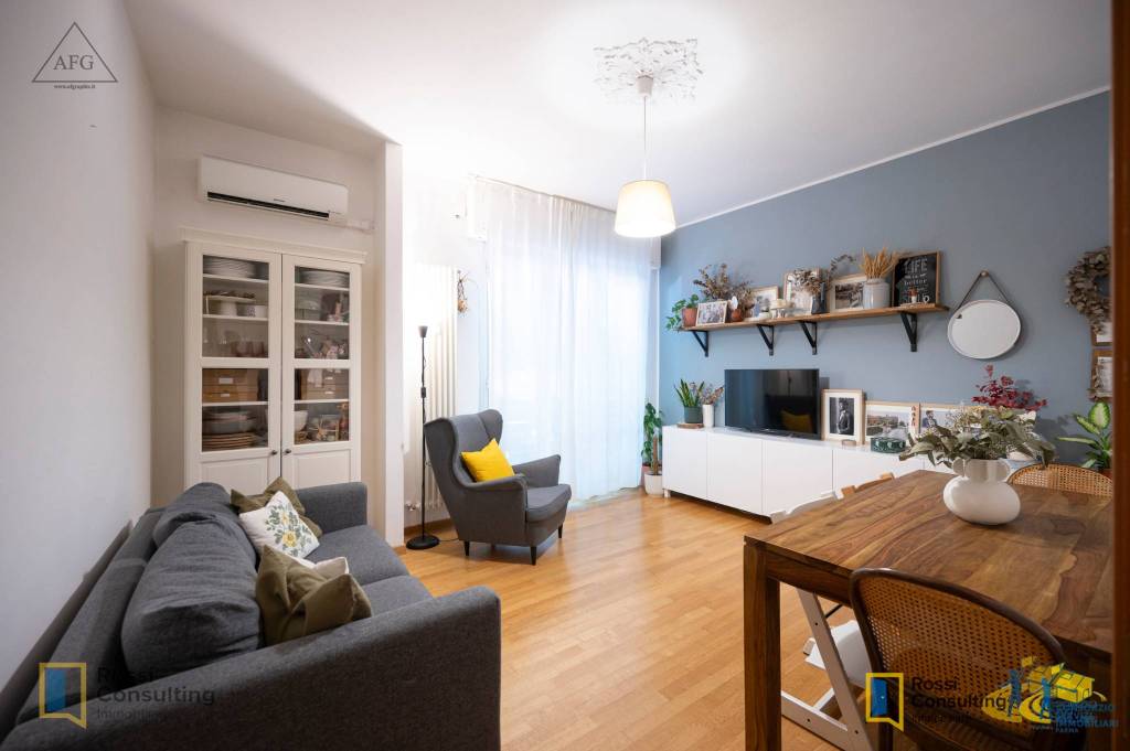 appartamento in vendita a Parma in zona Montanara