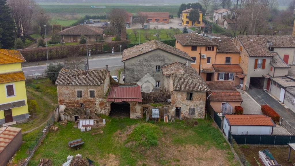 casa indipendente in vendita a Parma in zona Baganzola