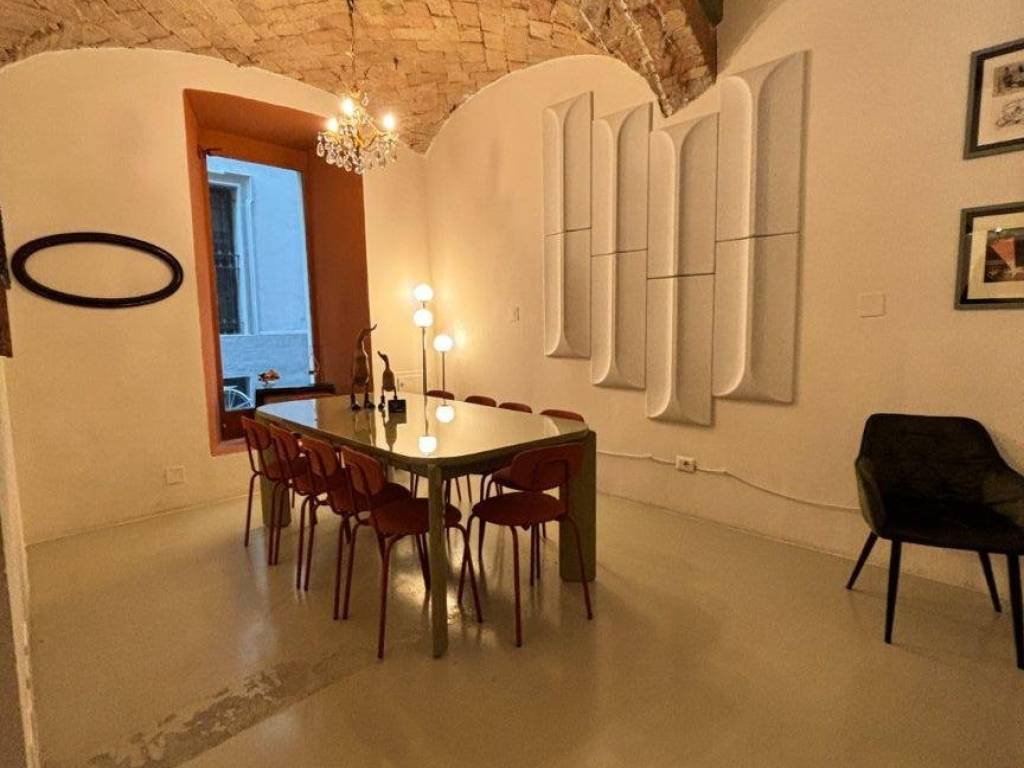 negozio in vendita a Parma in zona Centro Storico