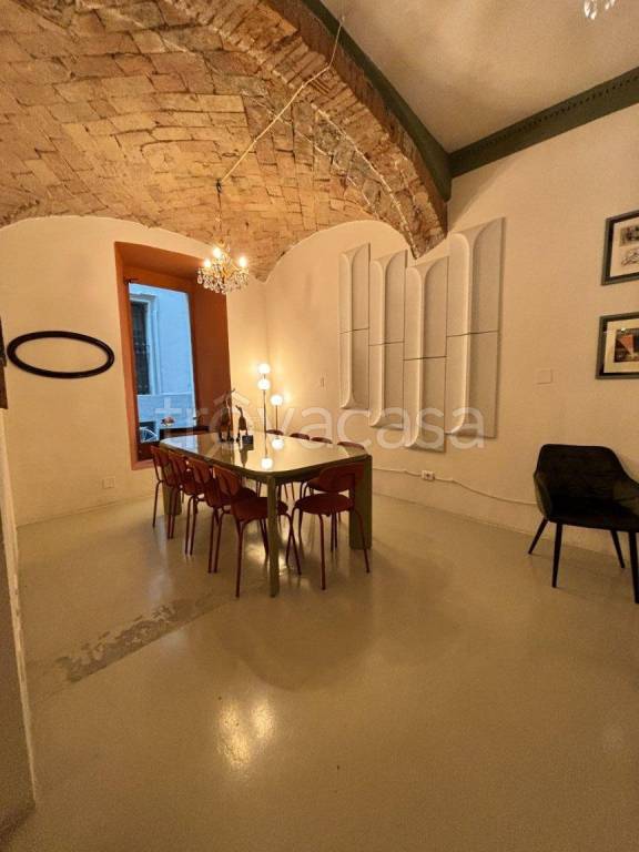 negozio in vendita a Parma in zona Centro Storico