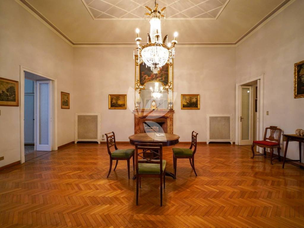 appartamento in vendita a Parma in zona Centro Storico