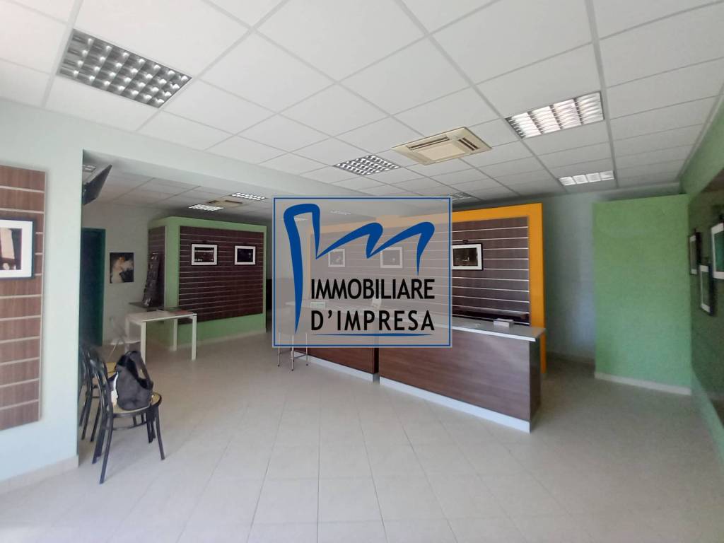 ufficio in vendita a Parma in zona San Leonardo