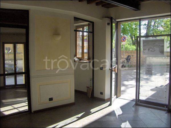 negozio in vendita a Parma in zona Centro Storico