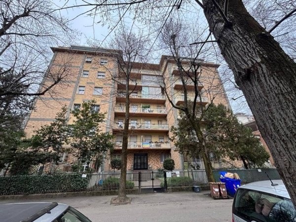 appartamento in vendita a Parma in zona Cittadella