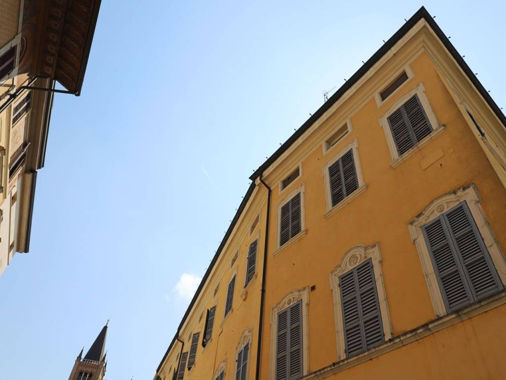 appartamento in vendita a Parma in zona Centro Storico