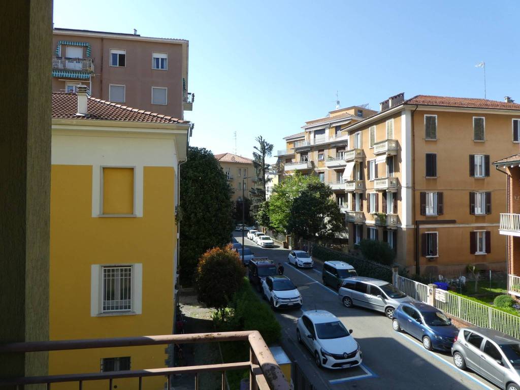 appartamento in vendita a Parma in zona Cittadella