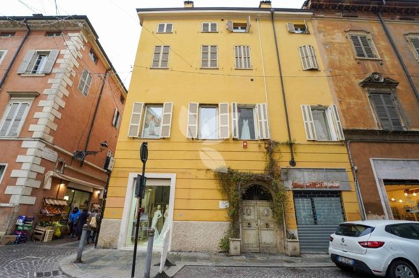 appartamento in vendita a Parma in zona Centro Storico
