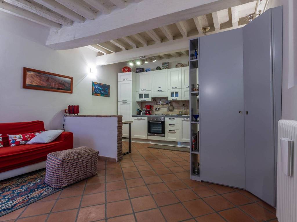 appartamento in vendita a Parma in zona Centro Storico