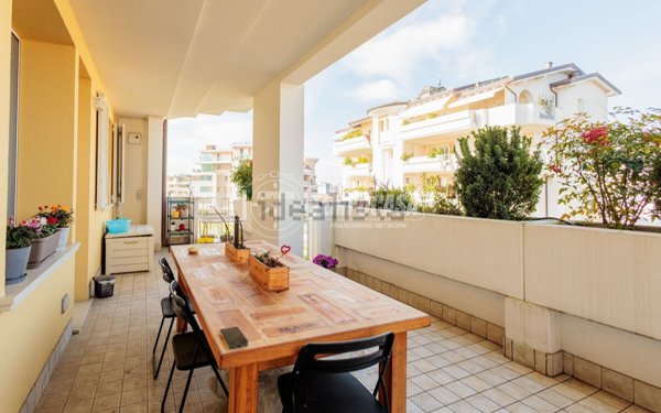 appartamento in vendita a Parma in zona San Lazzaro