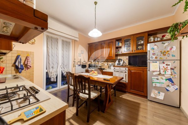 appartamento in vendita a Parma in zona Montanara