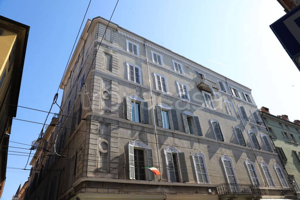 appartamento in vendita a Parma in zona Centro Storico