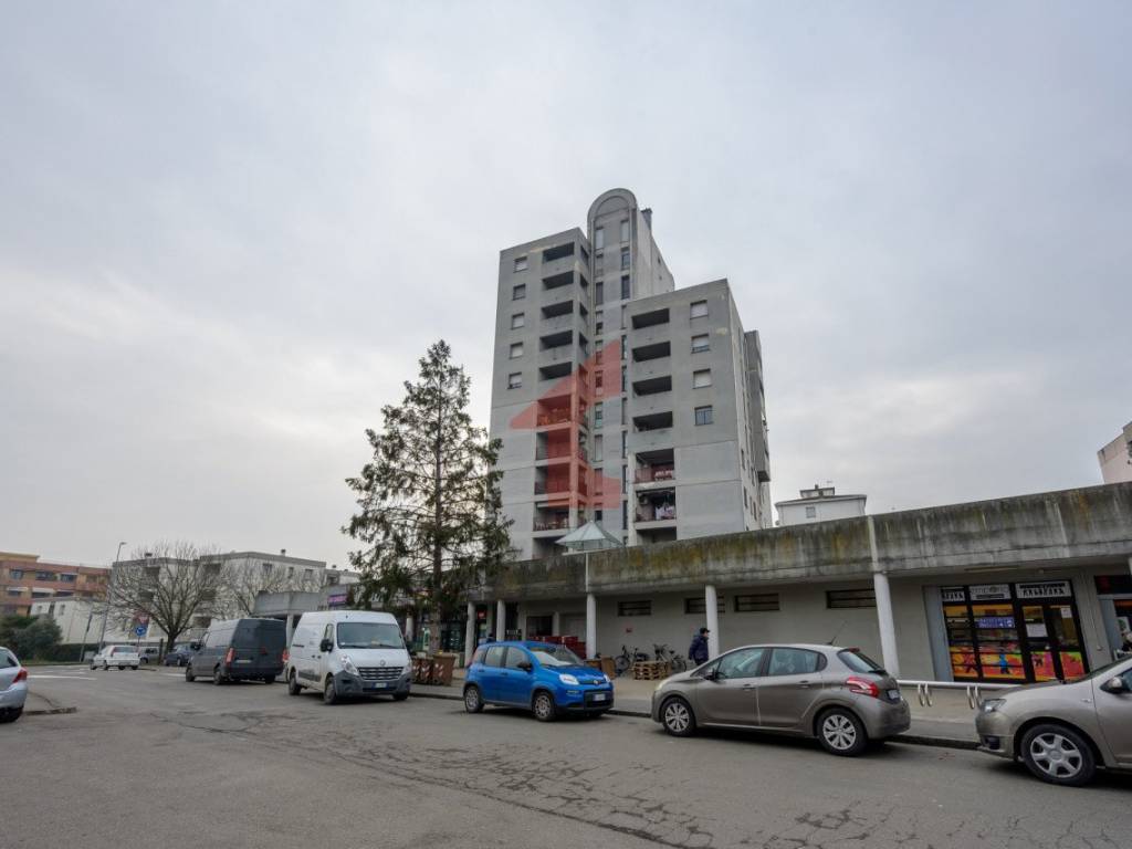 appartamento in vendita a Parma in zona Montanara