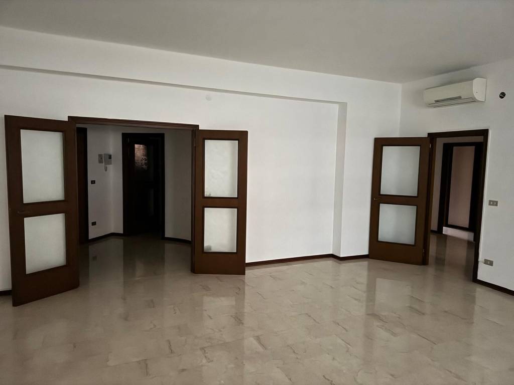 appartamento in vendita a Parma in zona Centro Storico