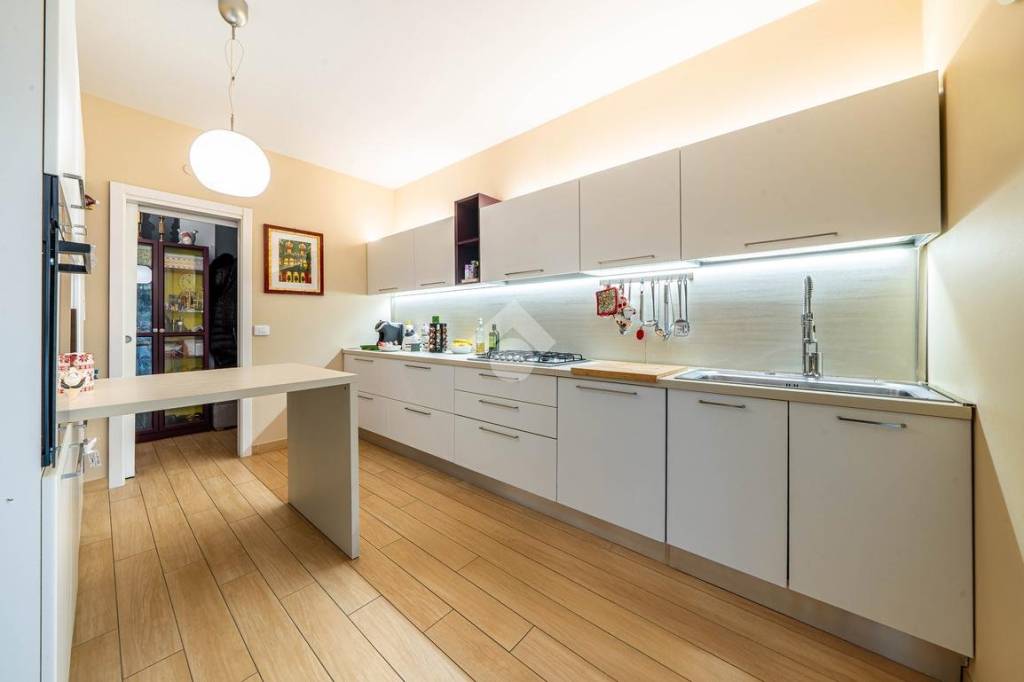 appartamento in vendita a Parma in zona San Lazzaro