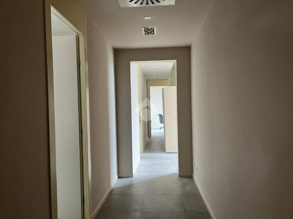 ufficio in vendita a Parma in zona Pablo