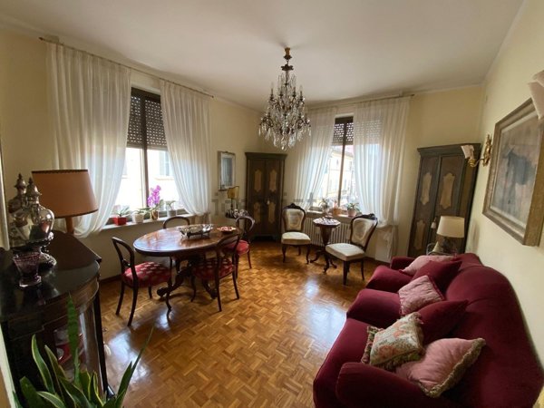 appartamento in vendita a Parma in zona Centro Storico