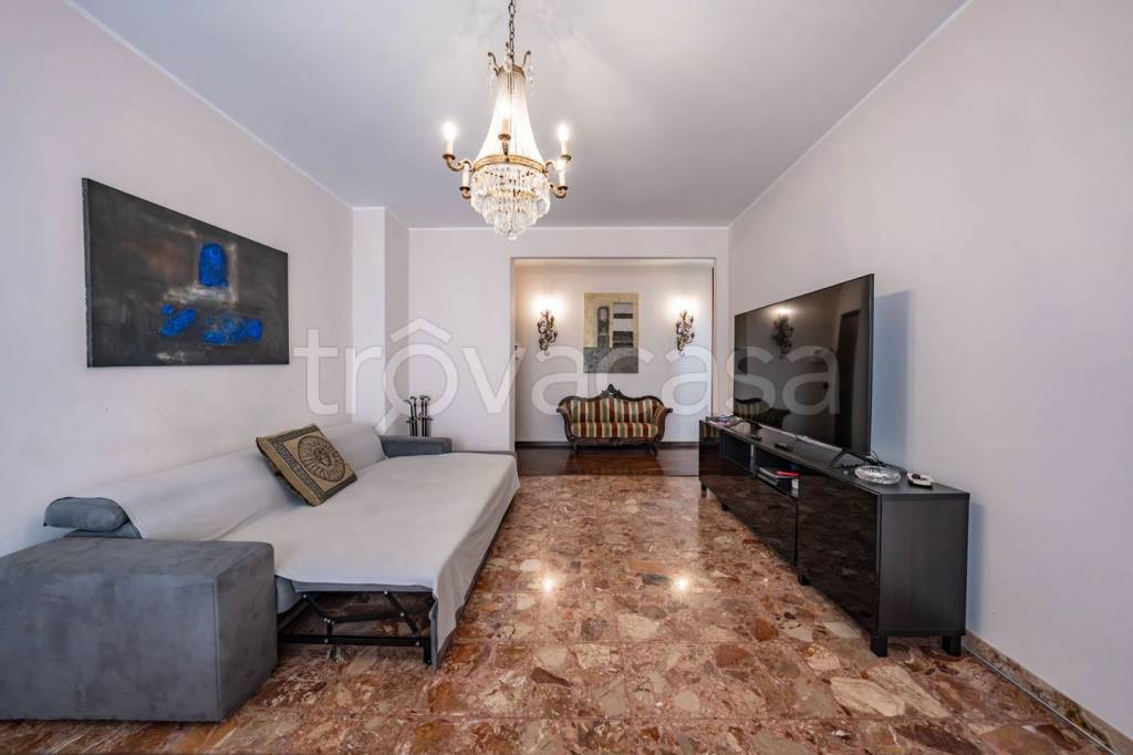 appartamento in vendita a Parma in zona Centro Storico