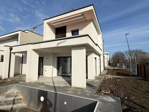 casa indipendente in vendita a Parma in zona Cittadella