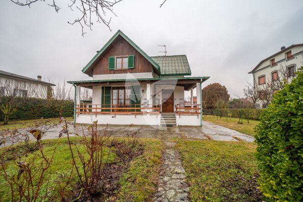 casa indipendente in vendita a Parma in zona Gaione