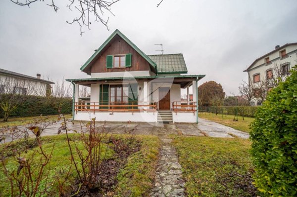 casa indipendente in vendita a Parma in zona Gaione