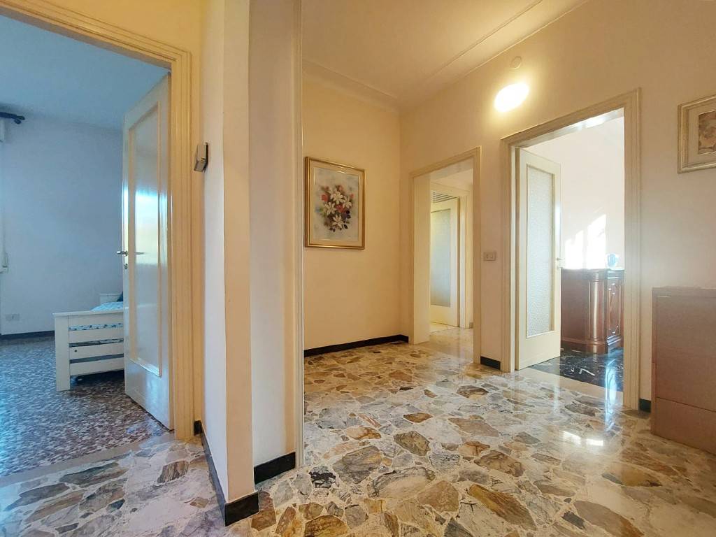 appartamento in vendita a Parma in zona Cittadella