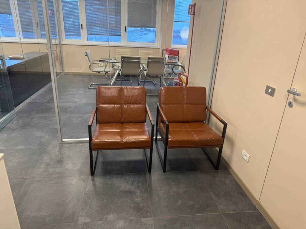 ufficio in vendita a Parma in zona Pilastrello