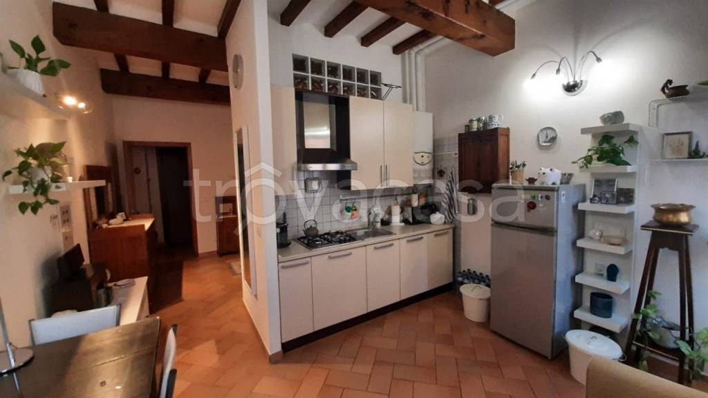 appartamento in vendita a Parma in zona Centro Storico