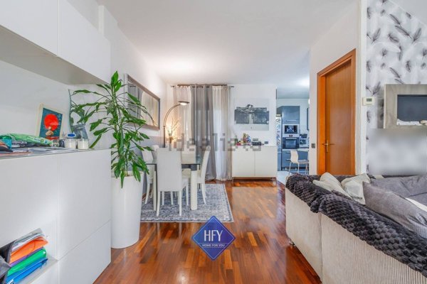 casa indipendente in vendita a Parma in zona Montanara