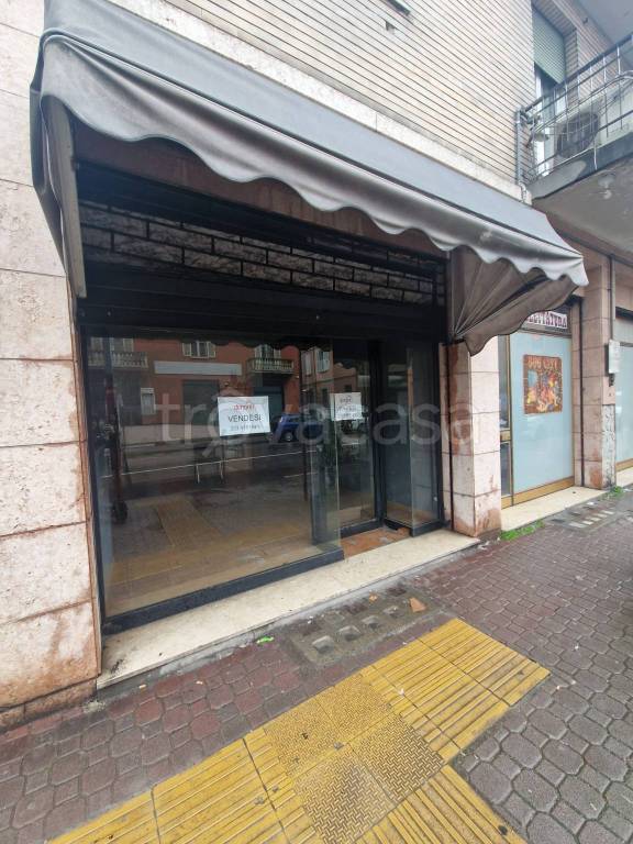 negozio in vendita a Parma in zona San Leonardo