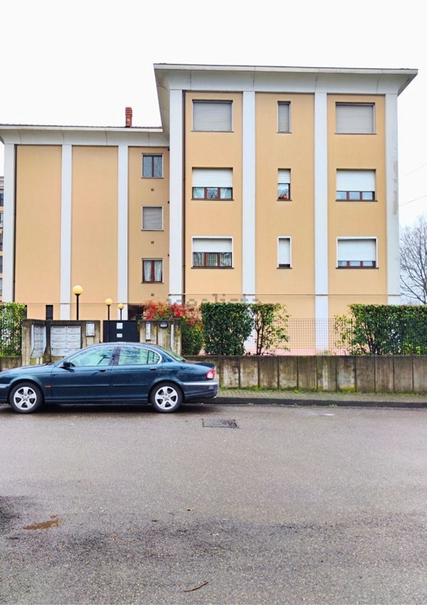 appartamento in vendita a Parma in zona San Lazzaro