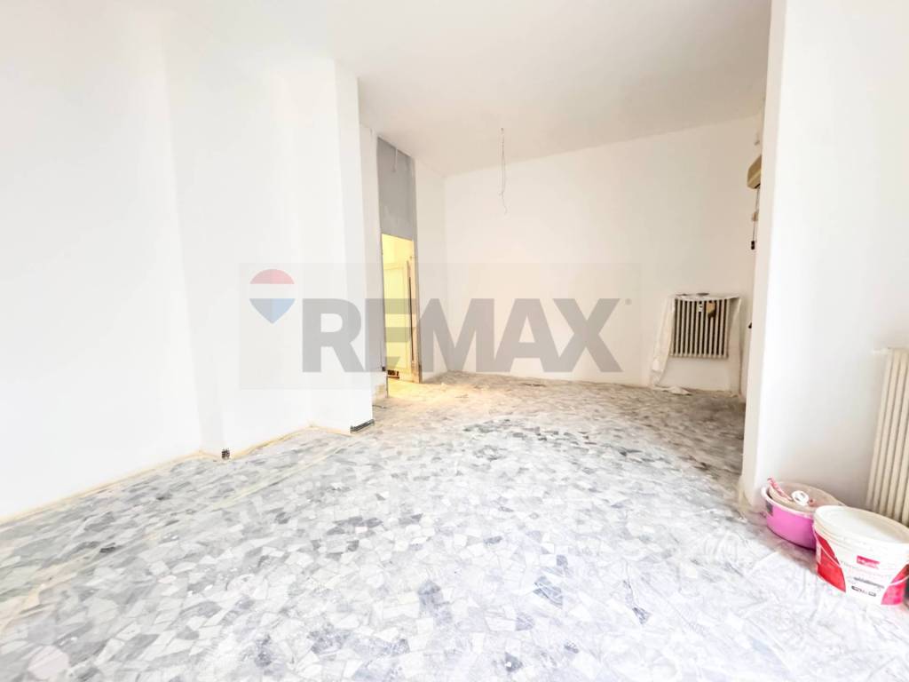 negozio in vendita a Parma in zona San Martino / Paradigna