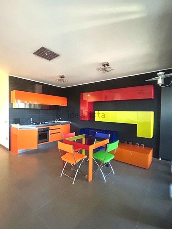 appartamento in vendita a Parma in zona Crocetta