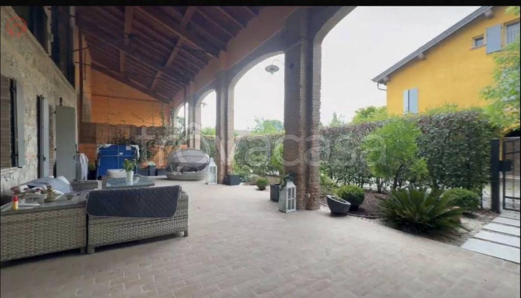 casa indipendente in vendita a Parma in zona Centro Storico