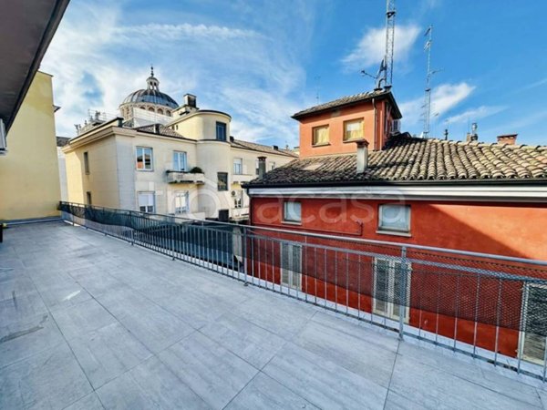 appartamento in vendita a Parma in zona Centro Storico